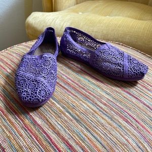 Toms 6W Purple Lace Flats